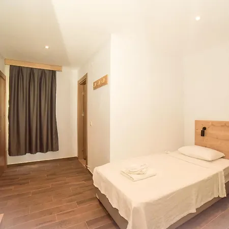 Porta Trakis Hotel 3*