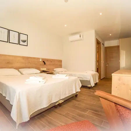 Hotel Porta Trakis 3*