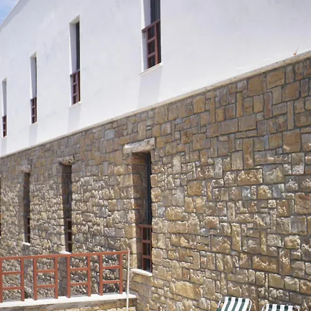 Porta Trakis 3*